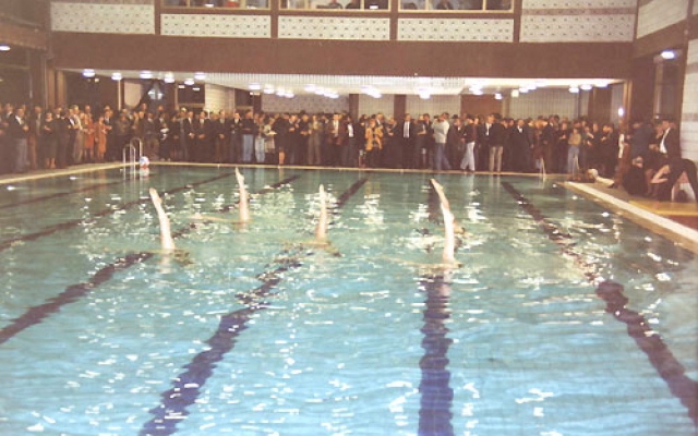 Part of the official opening of the pool 17.12.1992.